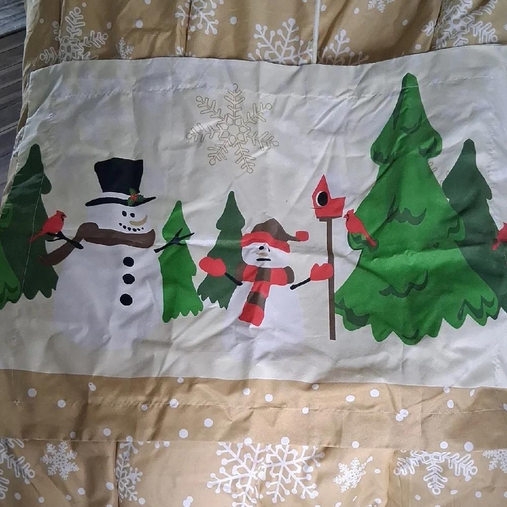 Festive Snowman and Tree Holiday Comforter And Pillow Sham